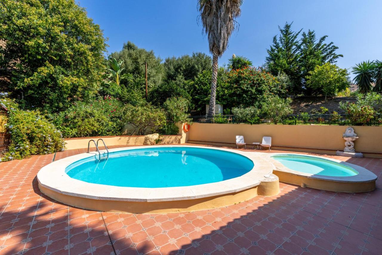 New House In Malaga Nature Ngoại thất bức ảnh
